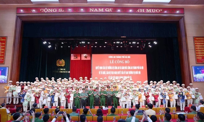 cong-an-xa-ha-noi-1.jpg