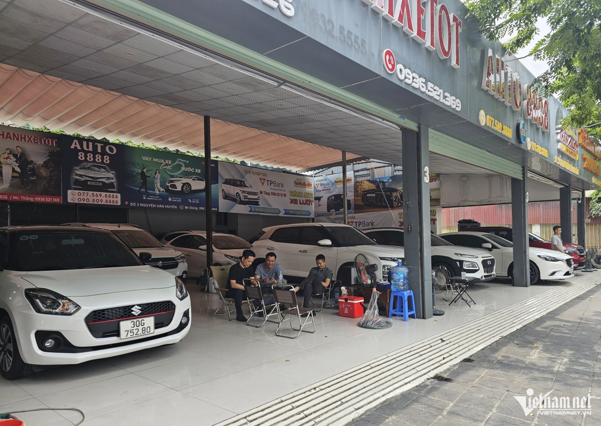 W-salon xe cu.jpg