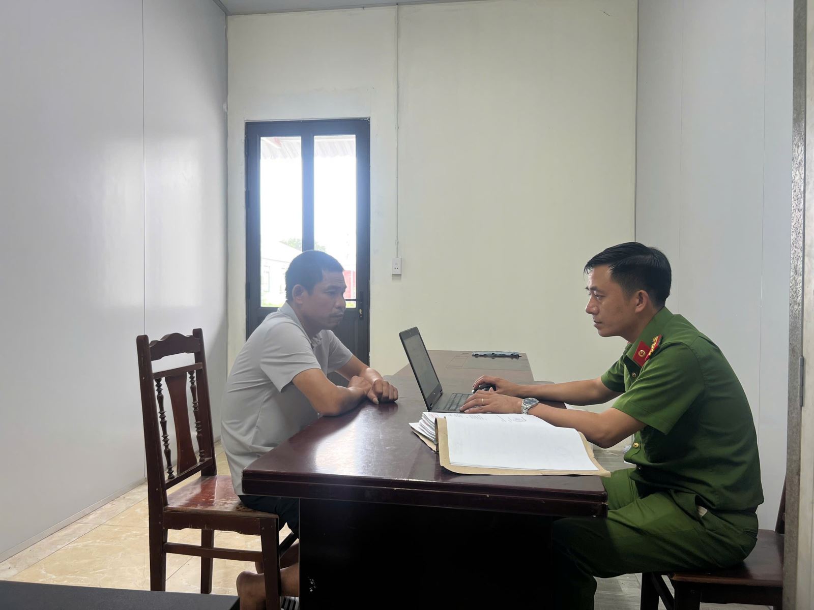 Bắt 2 bị can trong vụ cháy xưởng phế liệu khiến 6 người tử vong- Ảnh 3.