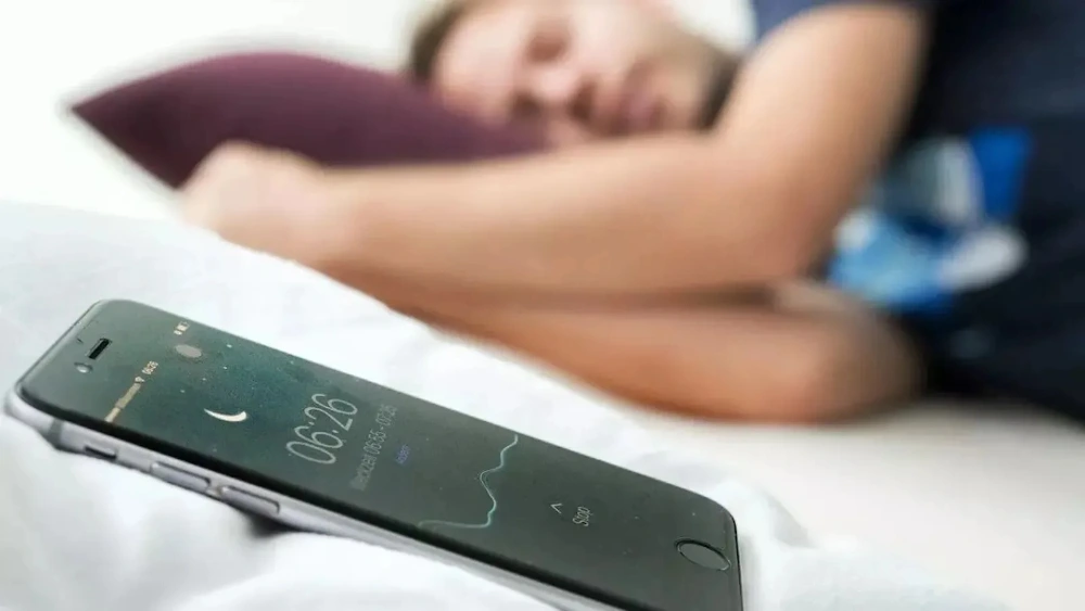 Dieu gi se xay ra neu su dung iphone truoc khi ngu hinh anh 1
