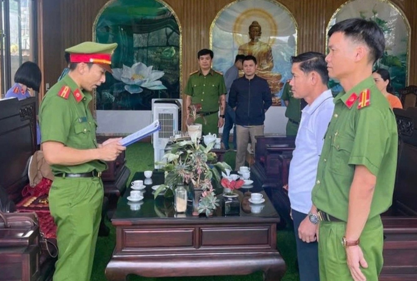 anh-trai-thich-minh-tue.jpg