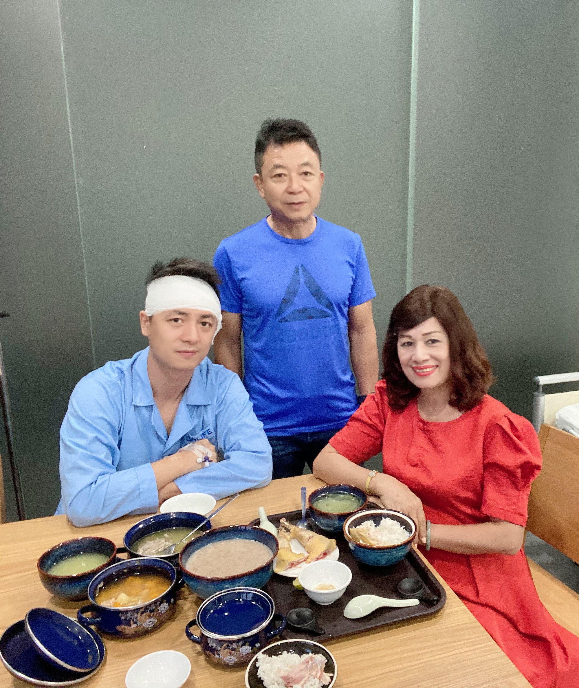 03-1751510162-sao-nam-vbiz-mac-benh-la-cuc-nguy-hiem-ngu-day-bi-diec-1-ben-tai-cu-dung-la-nga-unnamed-15948282462861867479635-1751474739608-1751474739801162011811-1751501383453-1751501383704962558674.jpg