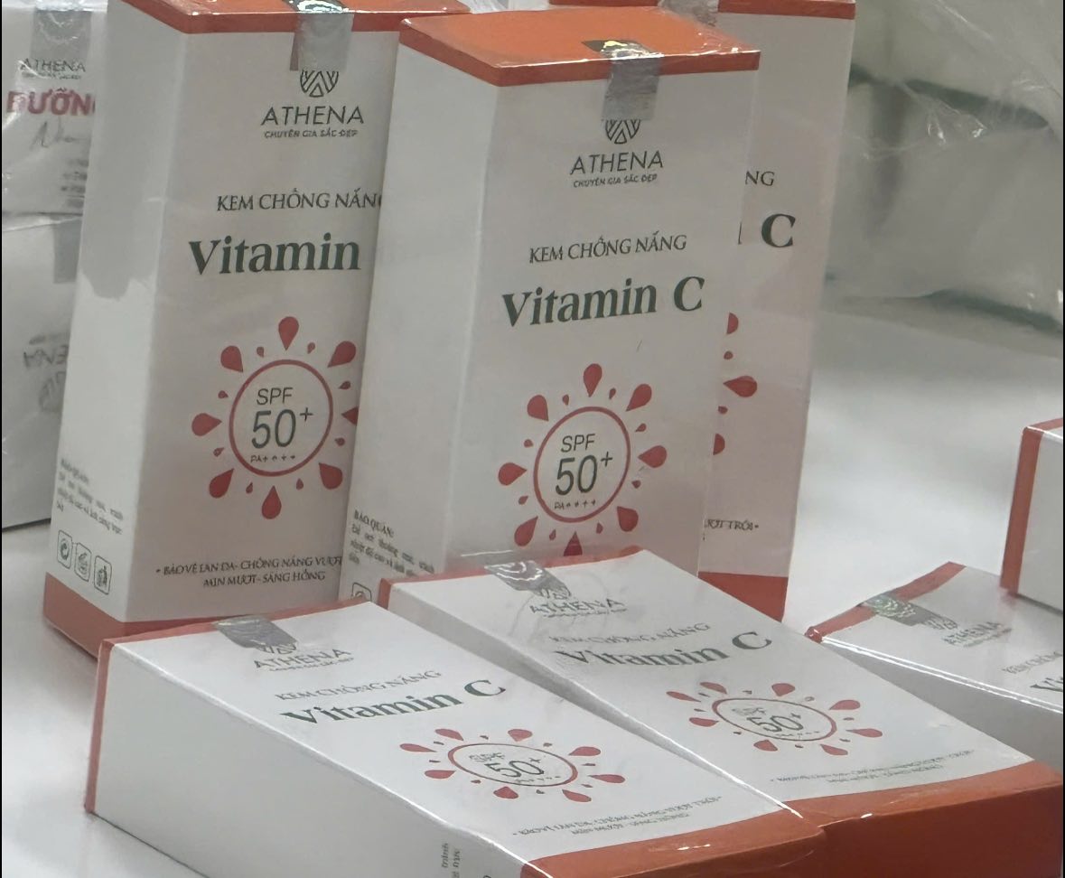 Cận cảnh khám xét Công ty Athena Việt Nam của 