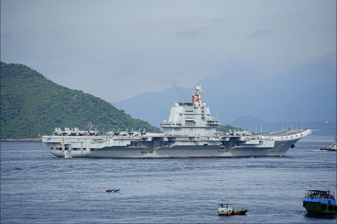 tàu sân bay Sơn Đông. Ảnh: The Standard