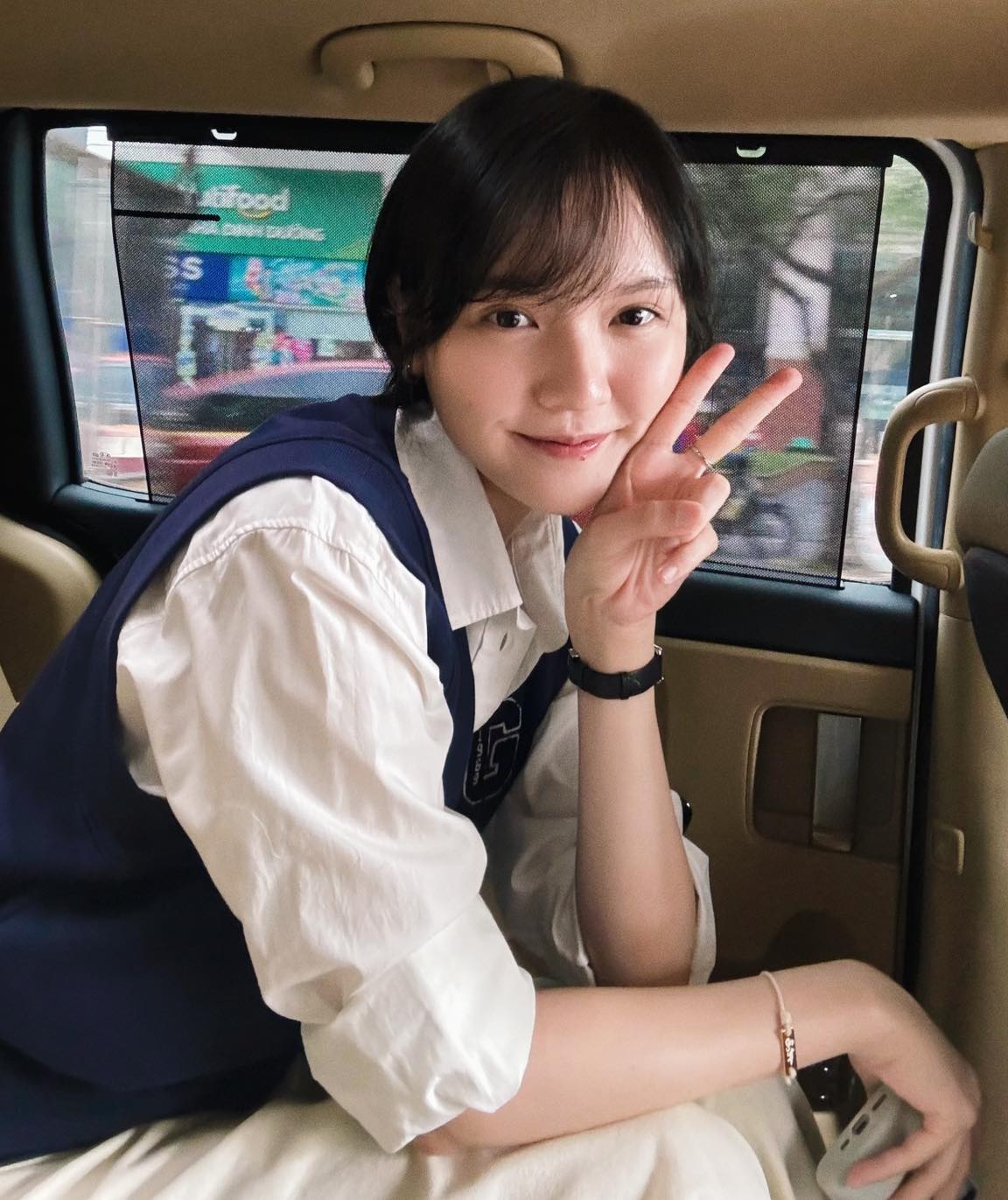 05-1751680749-giua-on-ao-anh-nong-hai-tu-bi-loi-lai-clip-to-thai-do-ve-viec-chup-anh-vay-ngan-ho-hang-4745481759905763362620305445476540431392923n-1751612373346799654942-1751632996220-17516329963721968057766-1751675809856-1751675810456206621113.jpg
