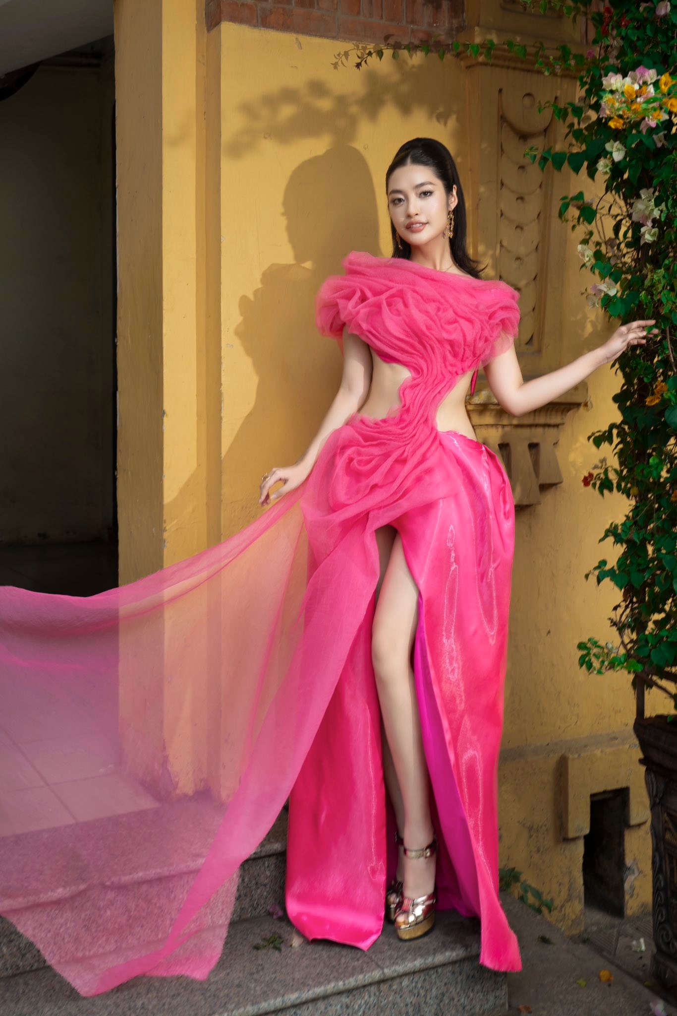 05-1751682486-hoa-hau-99-tat-bat-chuan-bi-dam-cuoi-voi-chong-pho-giam-doc-lam-1-thu-khac-biet-han-trong-vbiz-51266950224924455277847371310767145688853222n-1751646125700706102455-1751676091710-1751676091911327936505.jpg