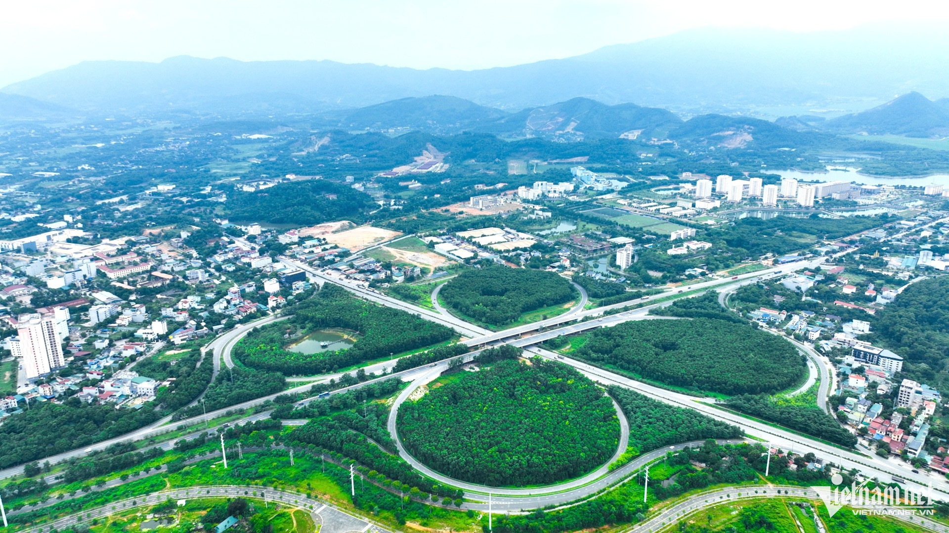 đất đai tải về .jpg