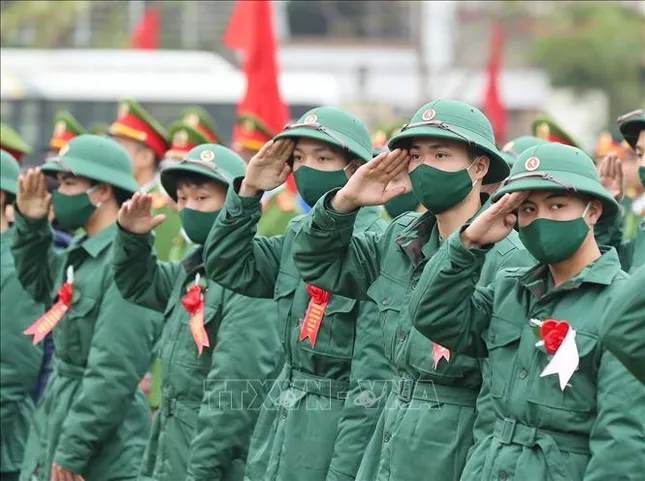 06-1751784817-bo-quoc-phong-phan-hoi-kien-nghi-tam-hoan-nghia-vu-quan-su-voi-nguoi-tot-nghiep-dai-hoc-67bqp-1188-7655jpg-1751779793217-175177979339615008297.webp