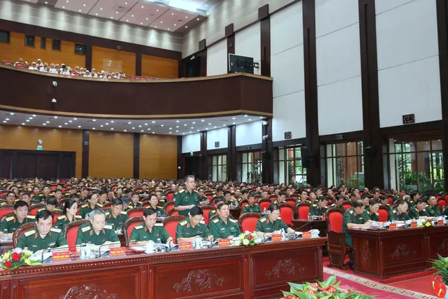 Đại tướng Nguyễn Tân Cương yêu cầu đồng bộ vũ khí trang bị cho sẵn sàng chiến đấu - Ảnh 1.