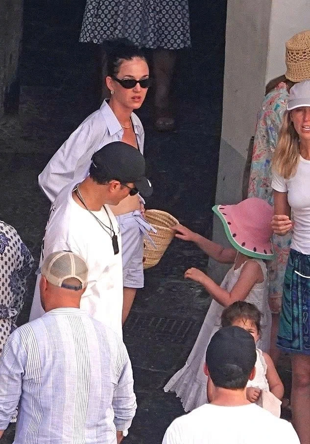 katy perry va orlando bloom di du thuyen cung nhau sau khi xac nhan chia tay hinh anh 1