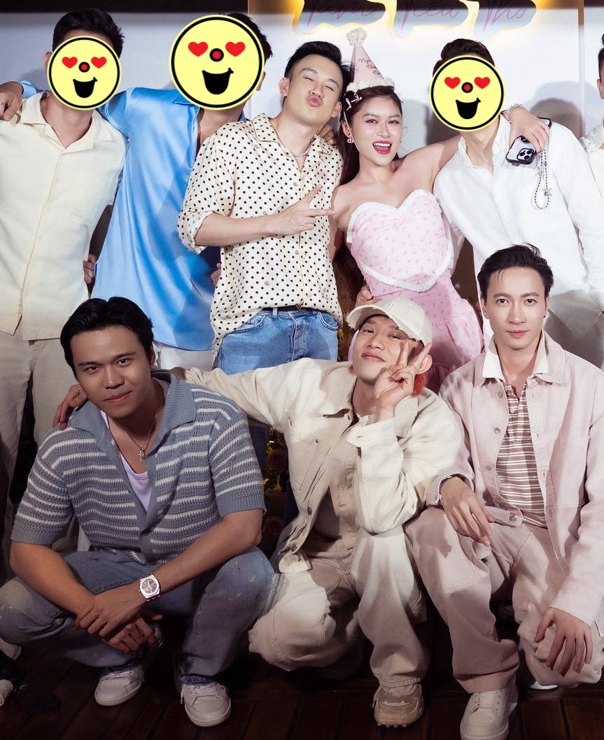 09-1752026061-ram-ro-hint-kay-tran-hen-ho-tieu-thu-7000-ty.jpg