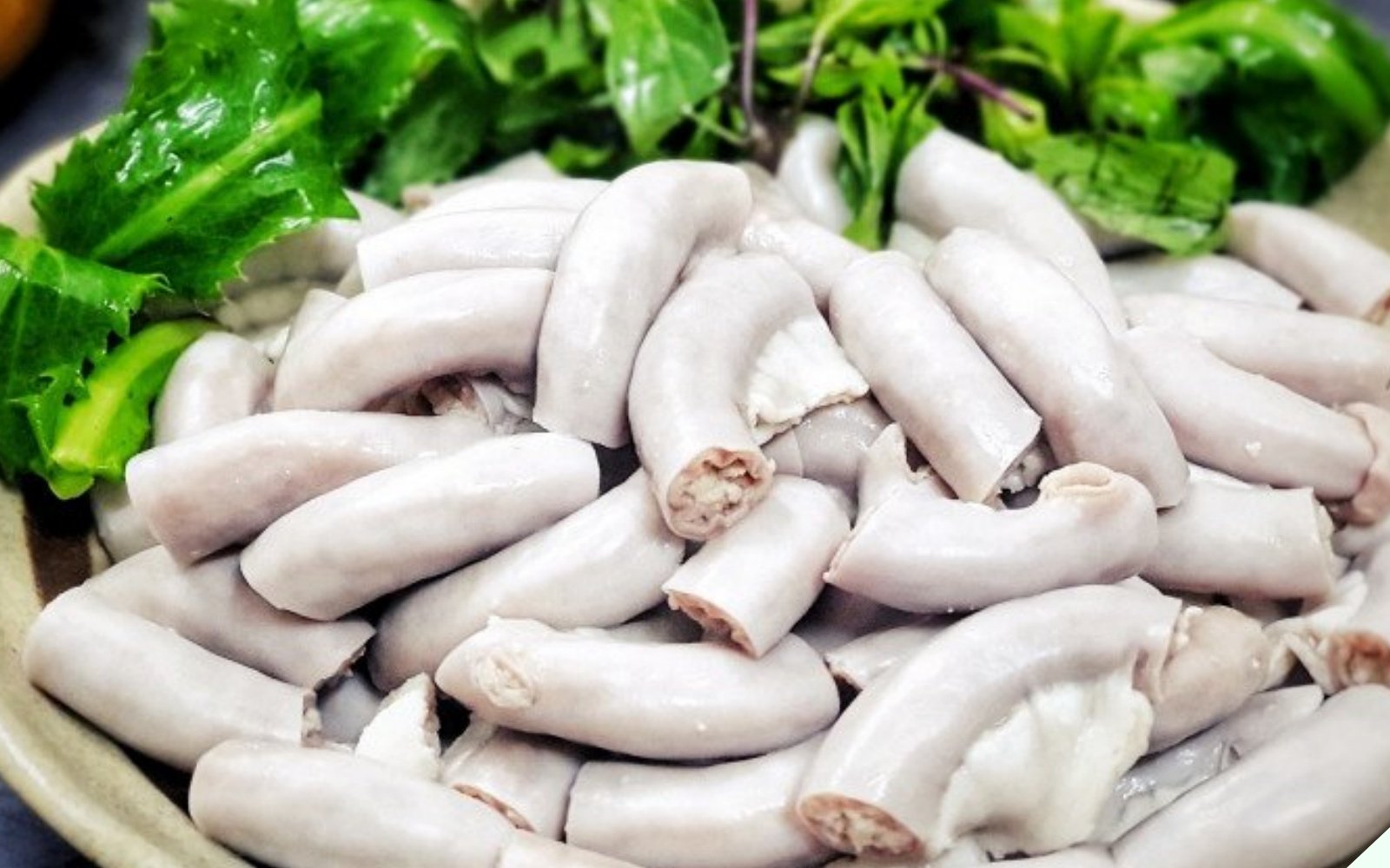 Món ăn có cholesterol cao gấp 4 lần mỡ lợn, ăn nhiều hại đủ đường: Người Việt mê mẩn- Ảnh 1.