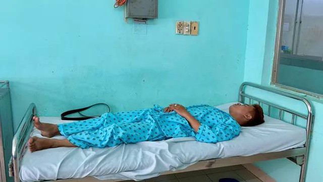 Hiện trường ám ảnh vụ tai nạn kinh hoàng trên cao tốc Vĩnh Hảo - Phan Thiết: Xe khách biến dạng, hành lý ngổn ngang, nạn nhân mắc kẹt tử vong tại chỗ- Ảnh 8.