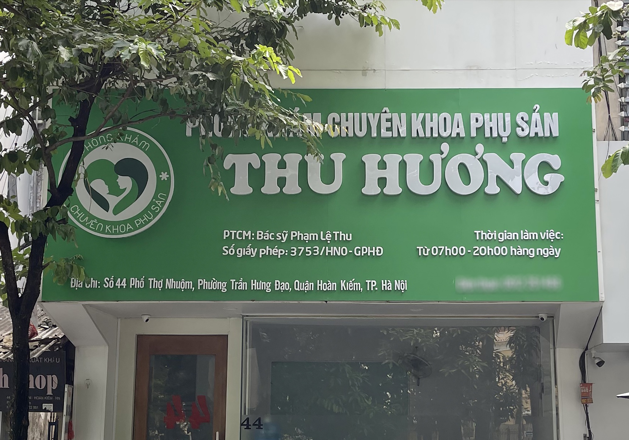 Video hàng loạt phòng khám tư nhân xung quanh BV Phụ sản Trung ương ở Hà Nội bất ngờ đóng cửa: Chuyện gì đây?- Ảnh 6.